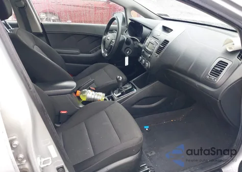 2018 Kia Forte Lx из США, поврежденный, VIN 3KPFK4A76JE227807